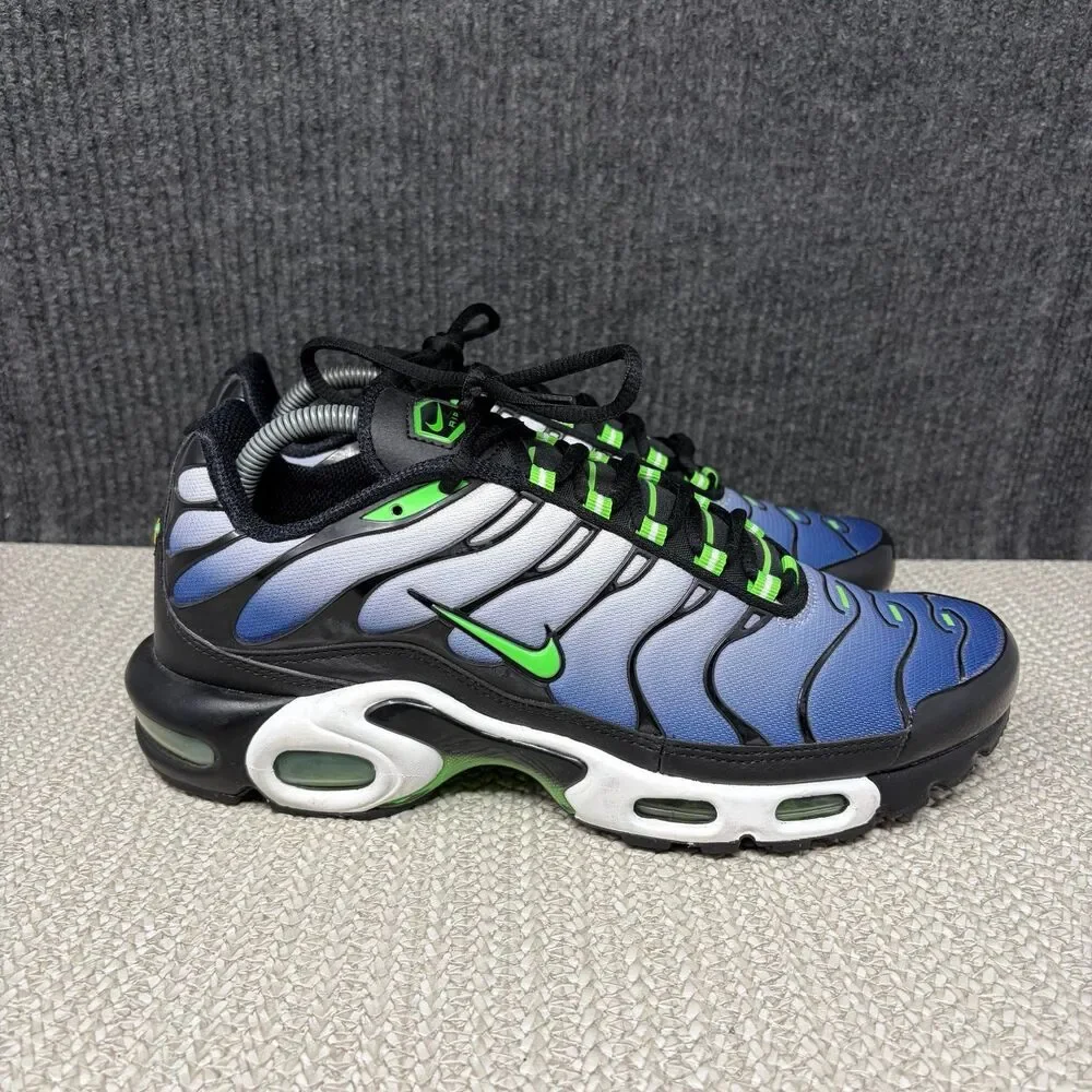 Nike Air Max Plus Black Scream Green White Athletic Shoes Mens 9.5 DX4326-001